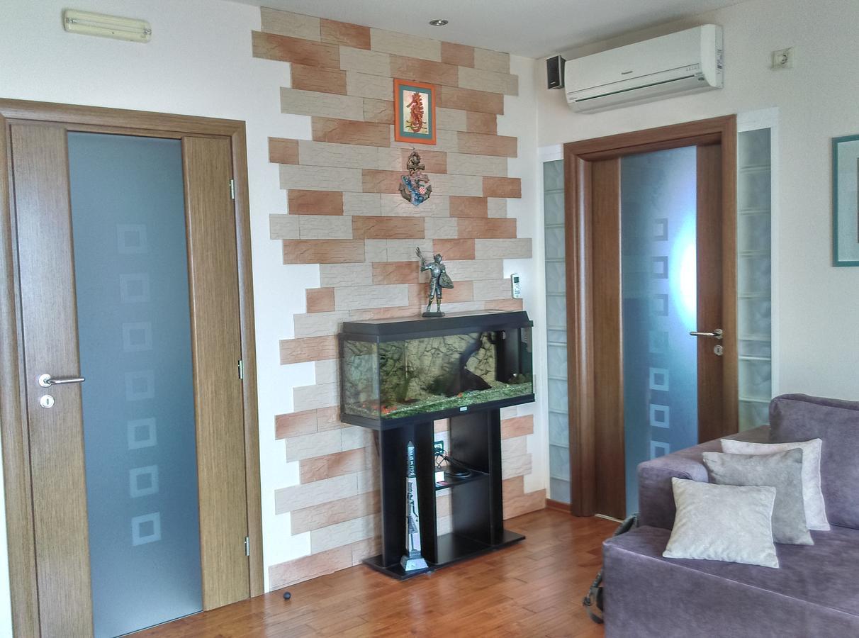 Apartments Europa Starigrad Paklenica Eksteriør bilde